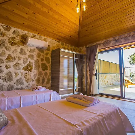 Gunbatimi Villa *